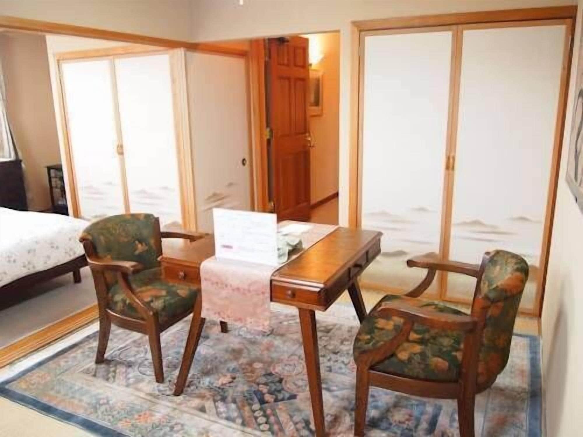 Petit Hotel Corinthian Rebun Екстер'єр фото